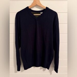 Orvis Men's Deep Navy Blue 100% Merino V-Neck Sweater Size Medium